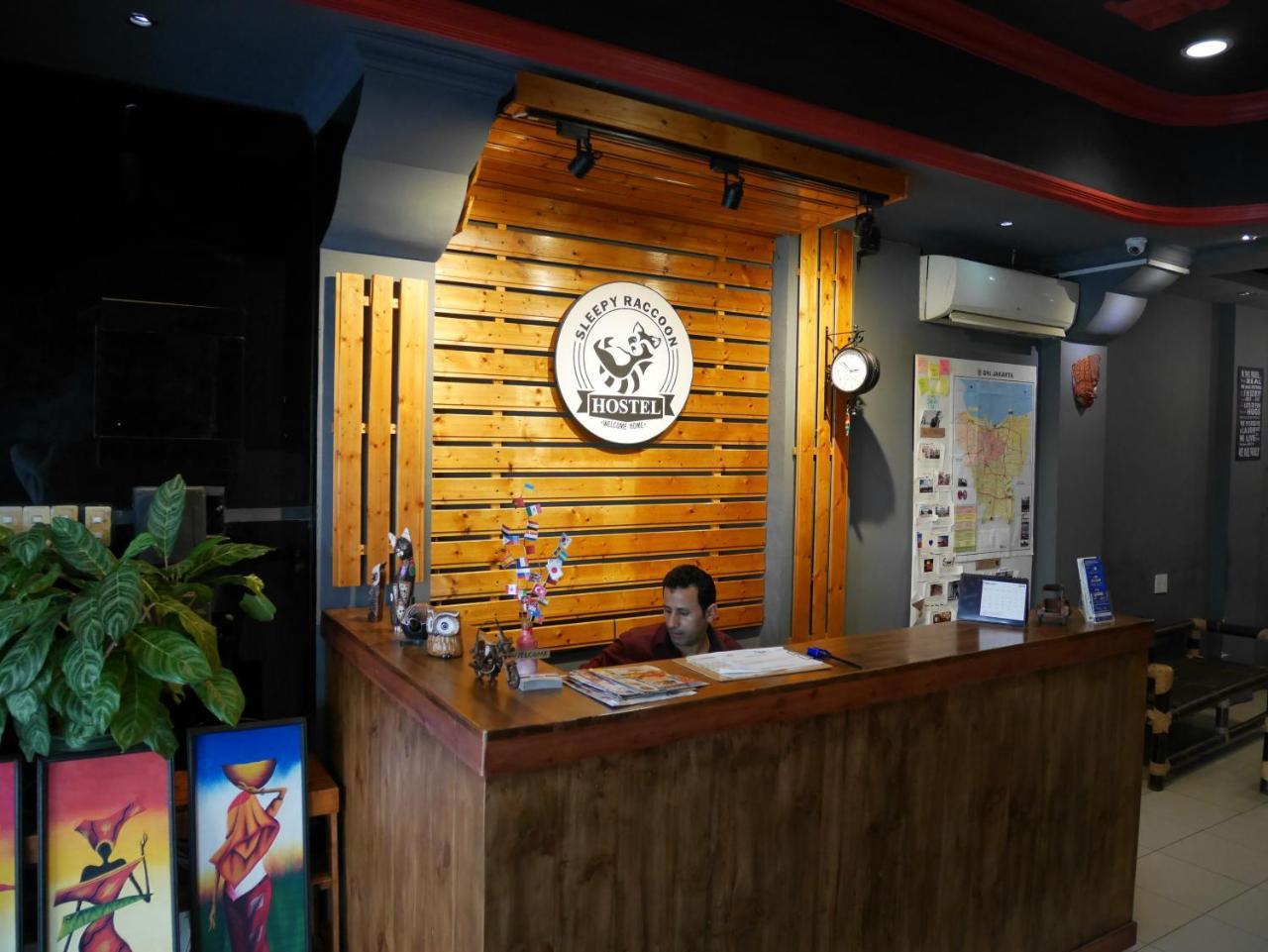 Sleepy Raccoon Hostel Jakarta Eksteriør billede