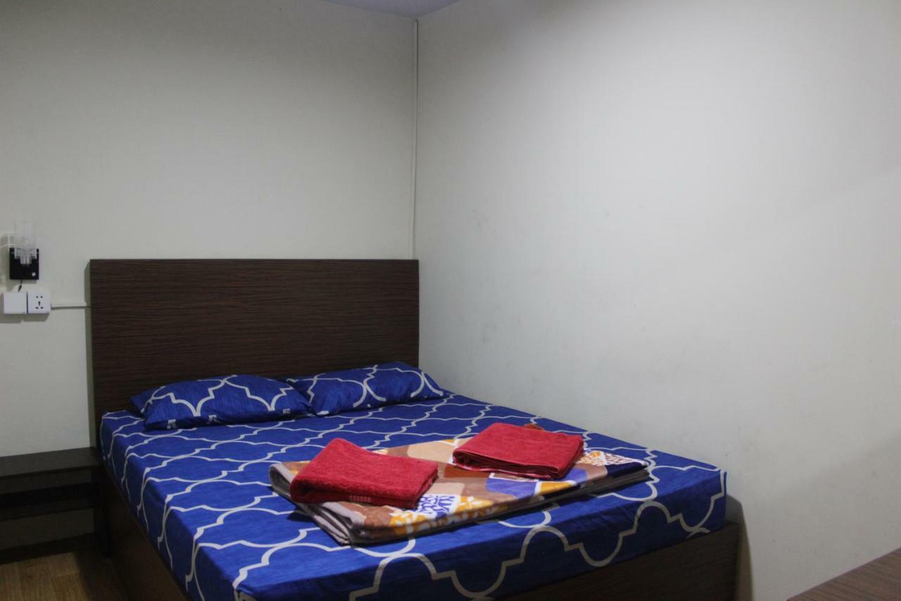 Sleepy Raccoon Hostel Jakarta Eksteriør billede