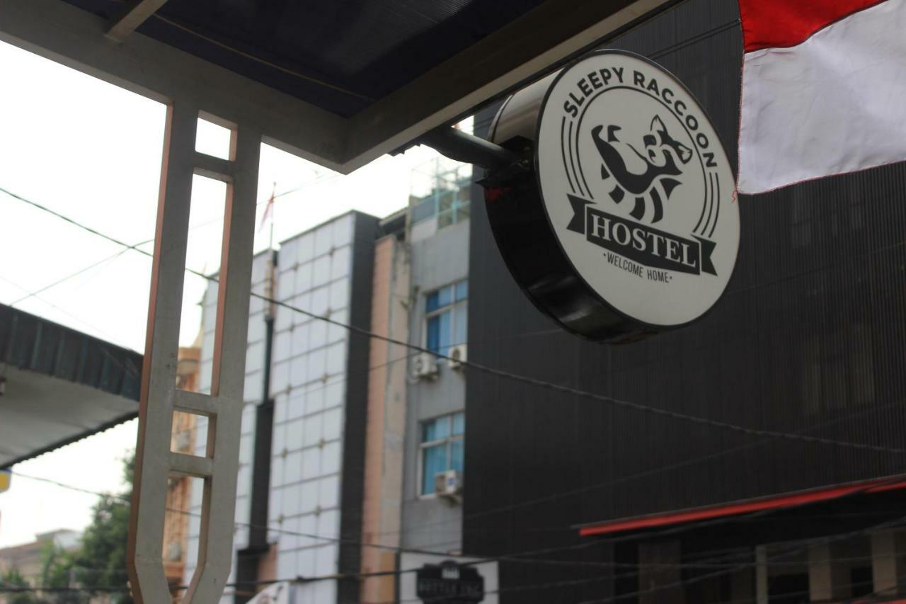 Sleepy Raccoon Hostel Jakarta Eksteriør billede