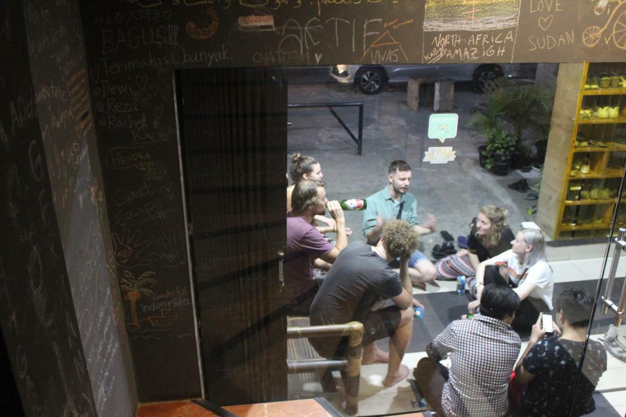 Sleepy Raccoon Hostel Jakarta Eksteriør billede